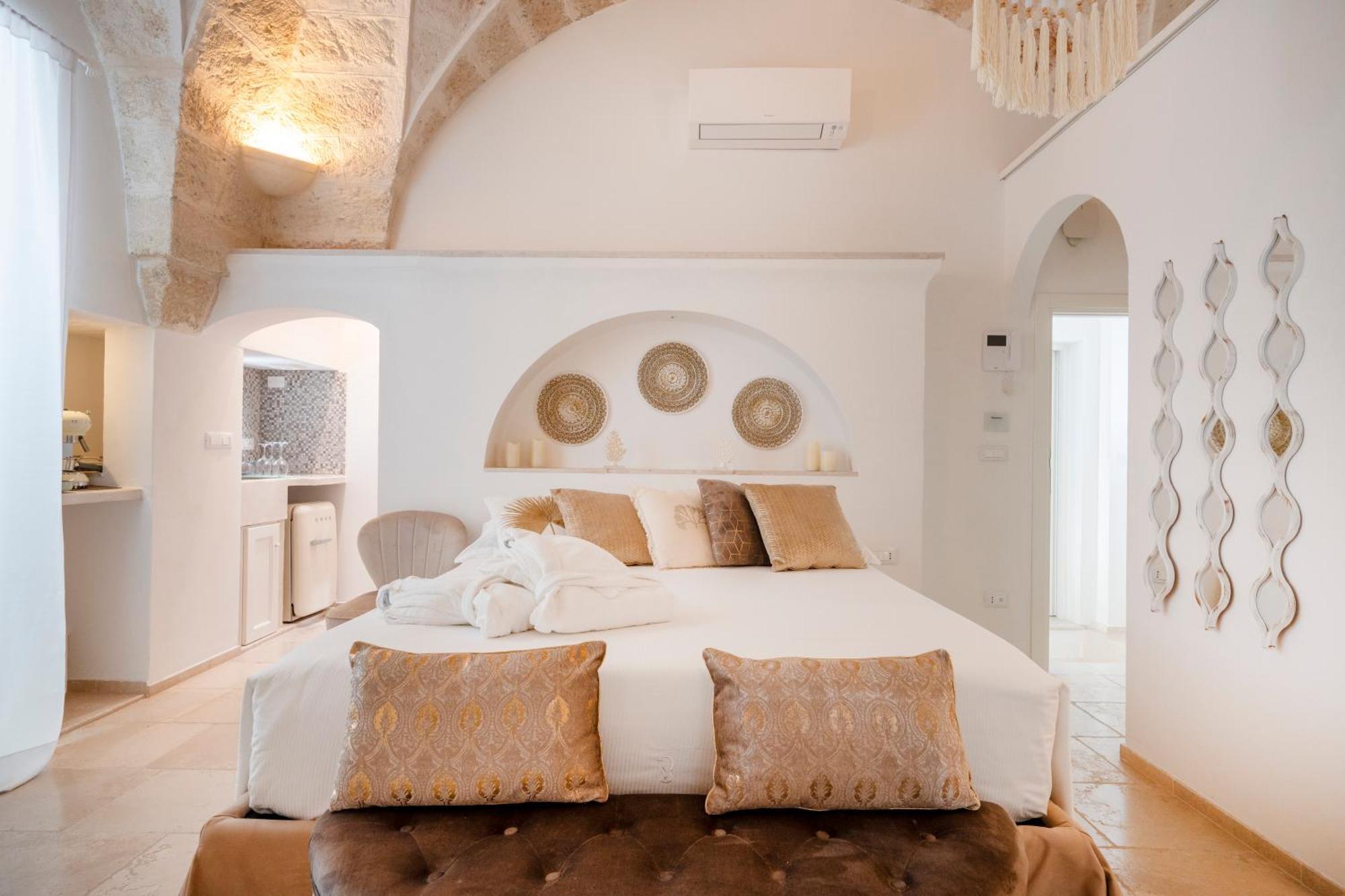 Apulia Charming Suites - Casa Rossa Suite Perla E Suite Corallo Savelletri ภายนอก รูปภาพ