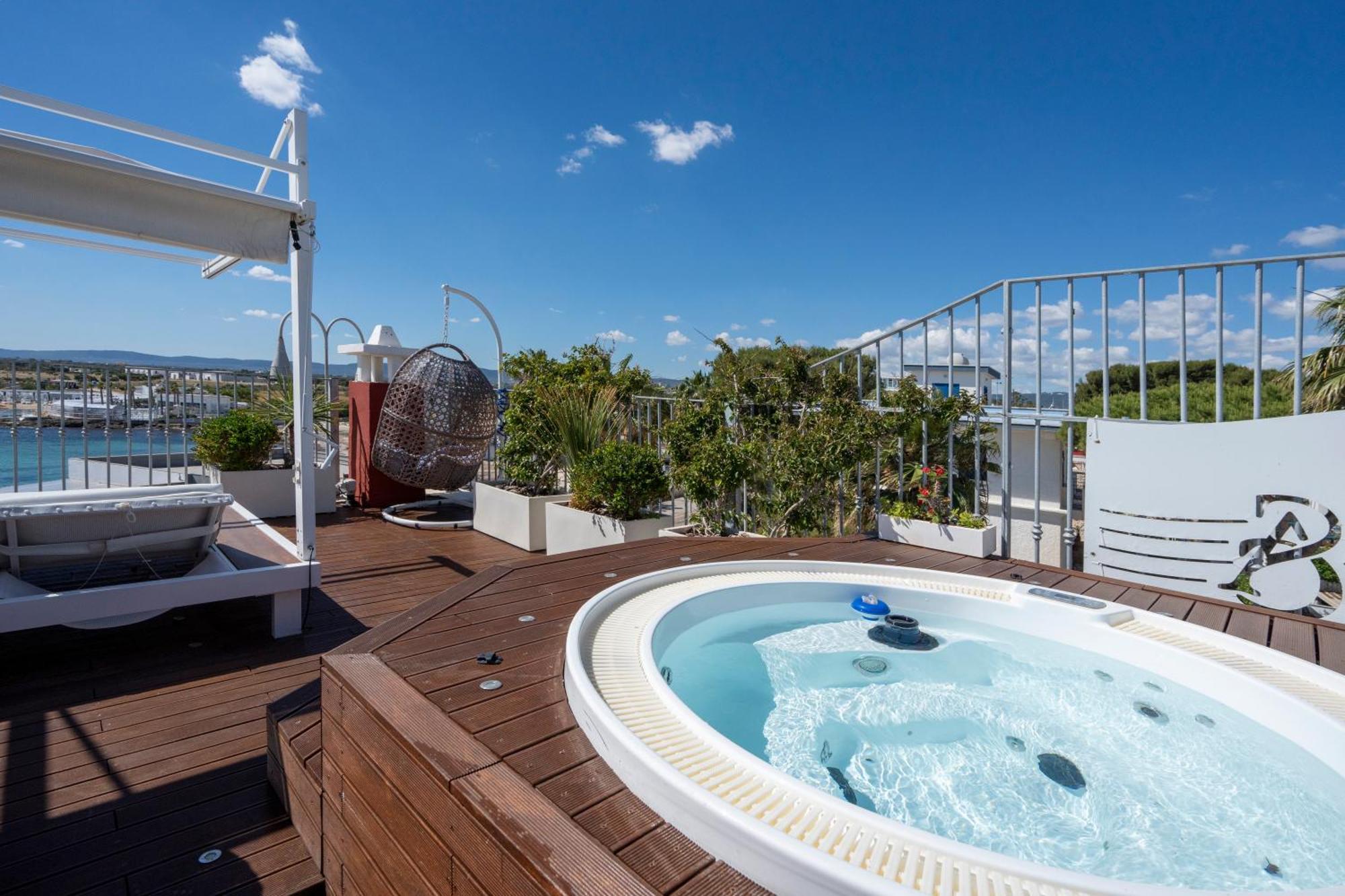 Apulia Charming Suites - Casa Rossa Suite Perla E Suite Corallo Savelletri ภายนอก รูปภาพ